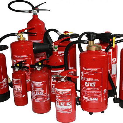 Feuerlöscher Überprüfungsaktion