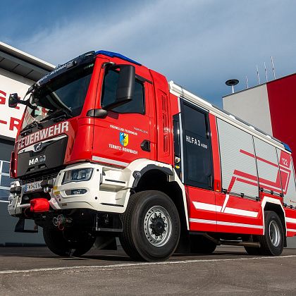 Ölspur und Notöffnung - Tür